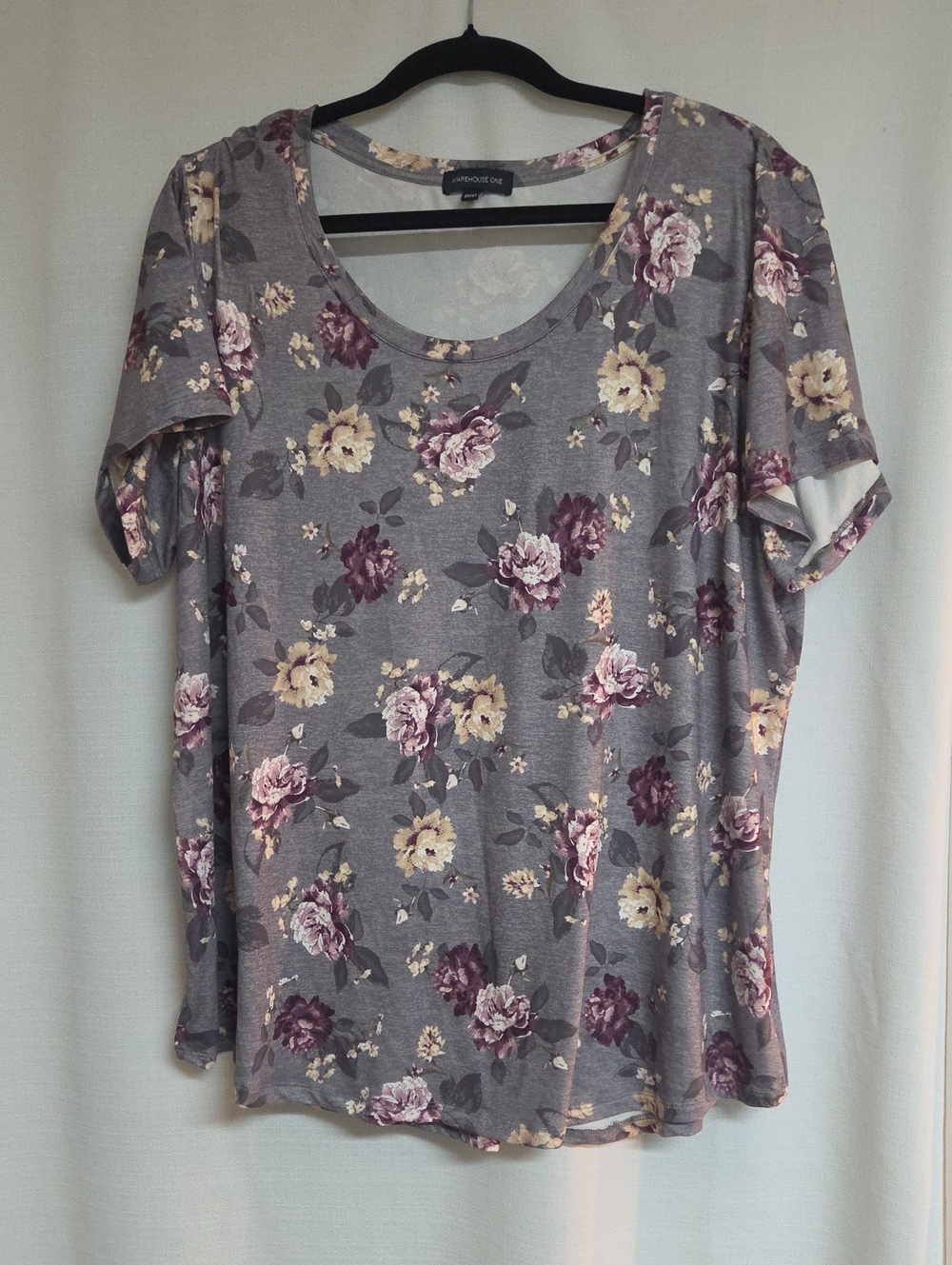 Avenue Gray Floral Scoop Neck 3X Tee with Pink and Cream Flowers